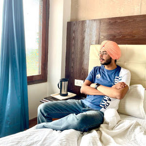 Meet your Posher, Gurlal